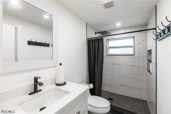 $6,000 | 15410 Allen Way, Fort Myers, FL 33908