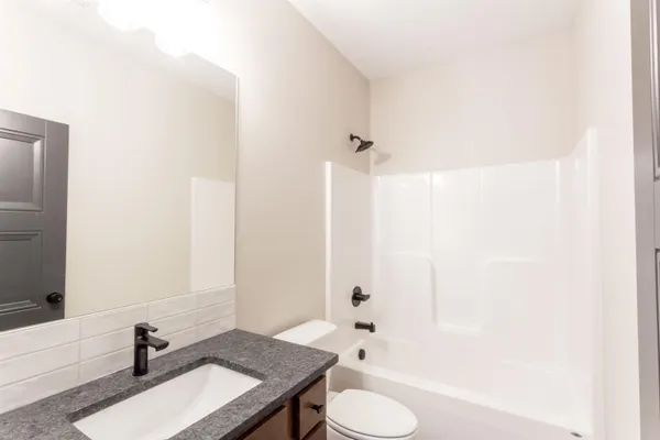 $370,000 | 3033 North Shefford Ks 67205, Wichita, KS 67205