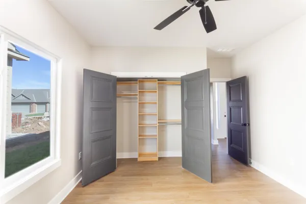 $370,000 | 3033 North Shefford Ks 67205, Wichita, KS 67205