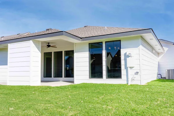 $370,000 | 3033 North Shefford Ks 67205, Wichita, KS 67205
