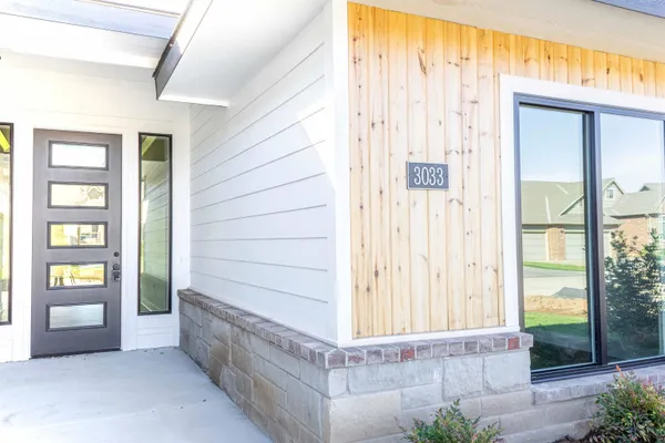 $370,000 | 3033 North Shefford Ks 67205, Wichita, KS 67205