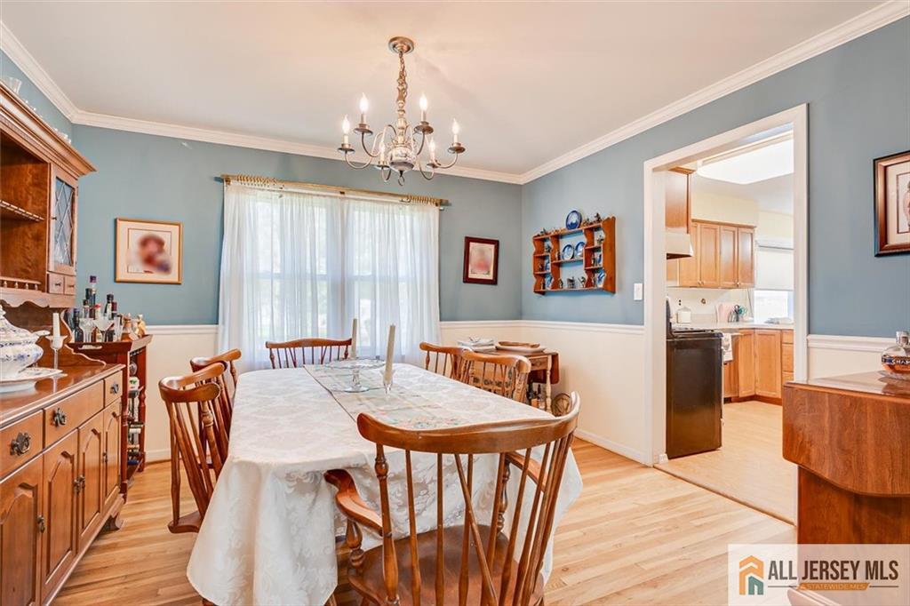 575 Grove Avenue Edison, NJ 08820 - Photo 10 of 36