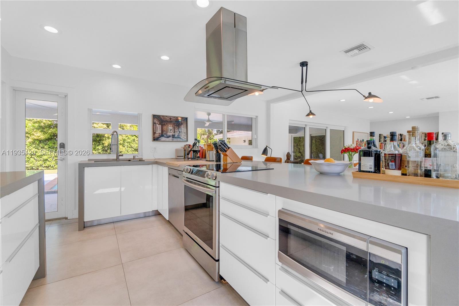 7465 Southwest 135th Street Pinecrest, FL 33156 - Photo 14 of 49