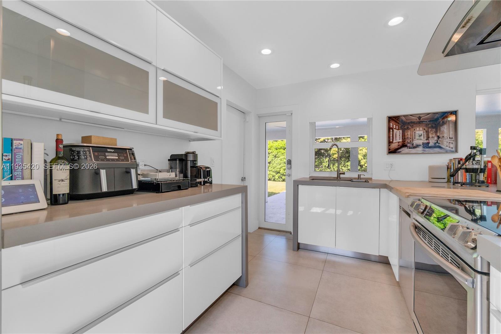 7465 Southwest 135th Street Pinecrest, FL 33156 - Photo 15 of 49