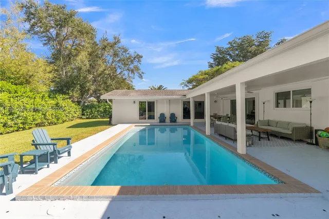 $8,800 | 7465 Southwest 135th Street, Pinecrest, FL 33156