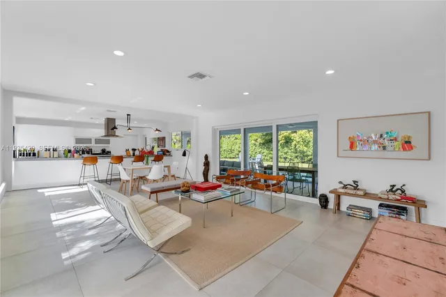 $8,800 | 7465 Southwest 135th Street, Pinecrest, FL 33156