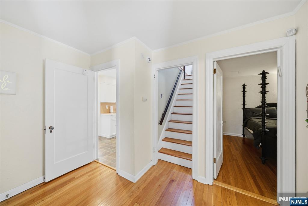 66 Legion Place Closter, NJ 07624 - Photo 6 of 49