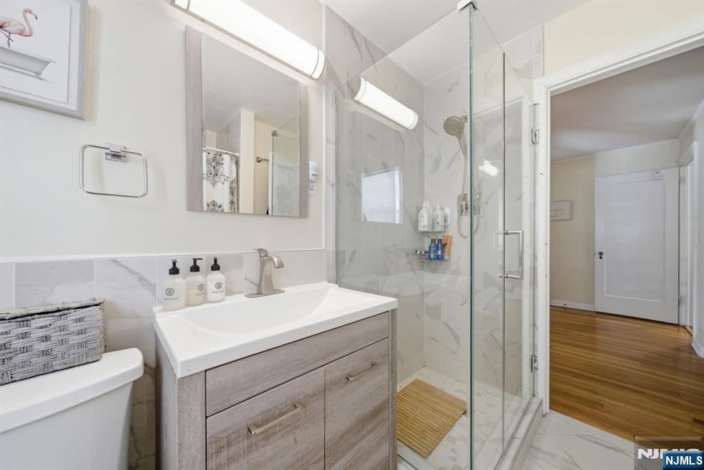 66 Legion Place Closter, NJ 07624 - Photo 10 of 49