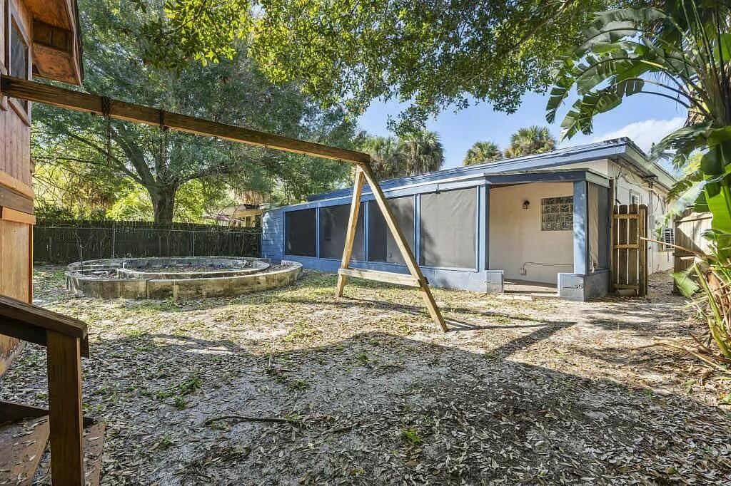 1016 Chipola Road Fort Pierce, FL 34950 - Photo 18 of 24 1016 Chipola Road