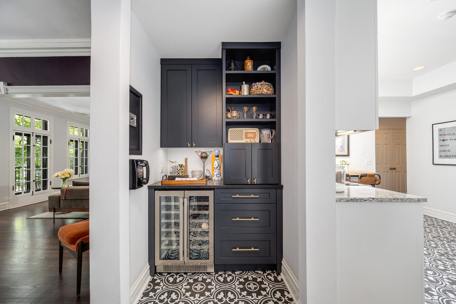 21 East Elm Street, Unit 3D Chicago, IL 60611 - Photo 17 of 27 walk in closet with living room