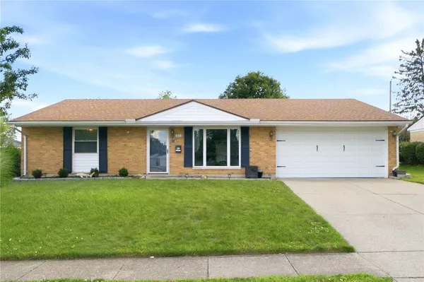 $269,900 | 1973 Campus Drive, Fairborn, OH 45324