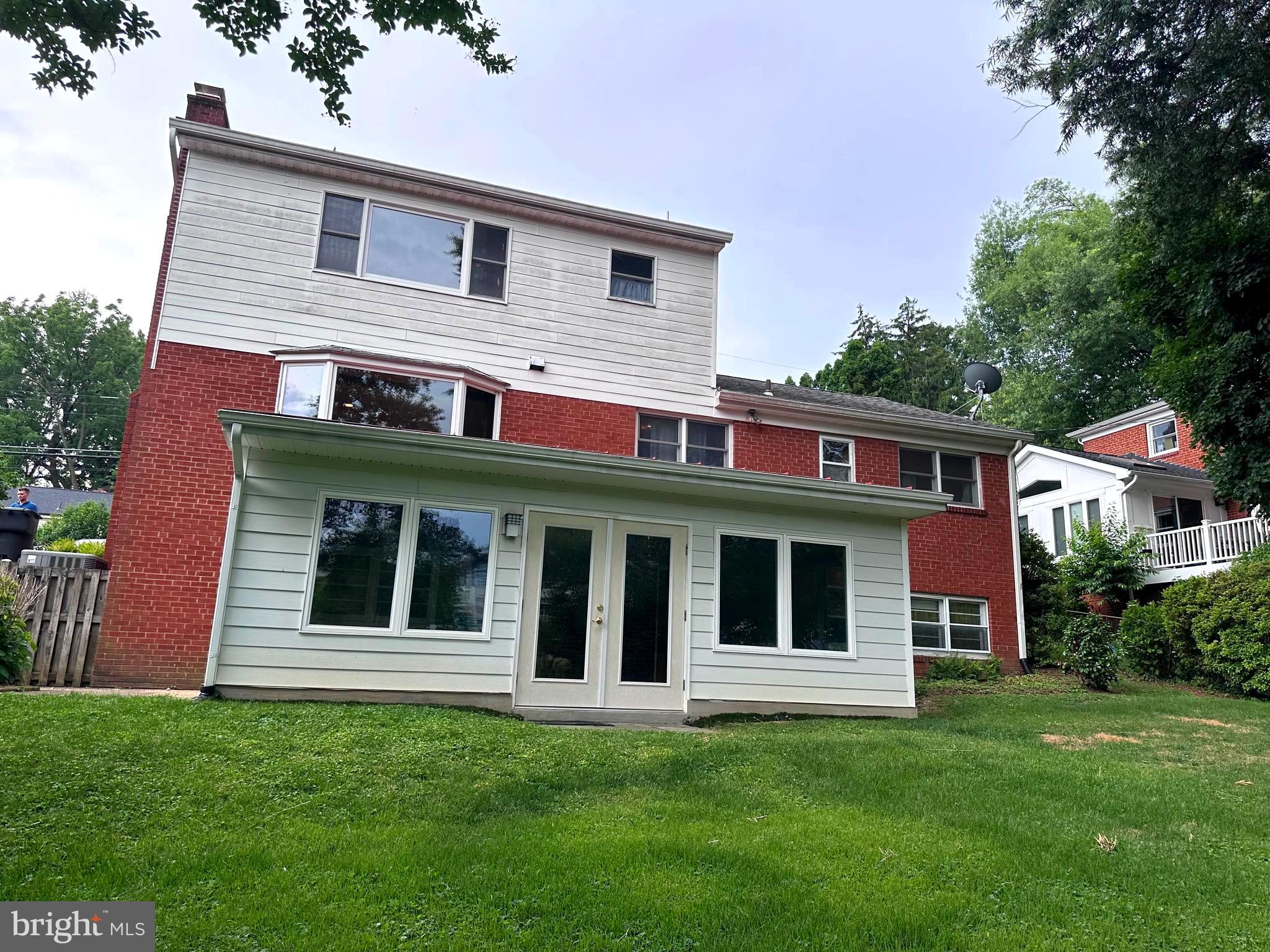 5919 5th Road North Arlington, VA 22205 - Photo 2 of 43