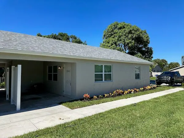 $1,900 | 3166 Southeast Garden Street, Unit 3166, Stuart, FL 34997