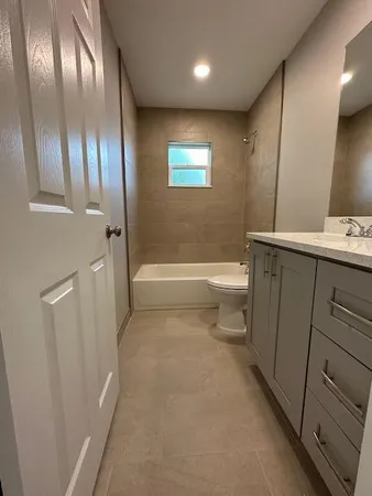 $1,900 | 3166 Southeast Garden Street, Unit 3166, Stuart, FL 34997