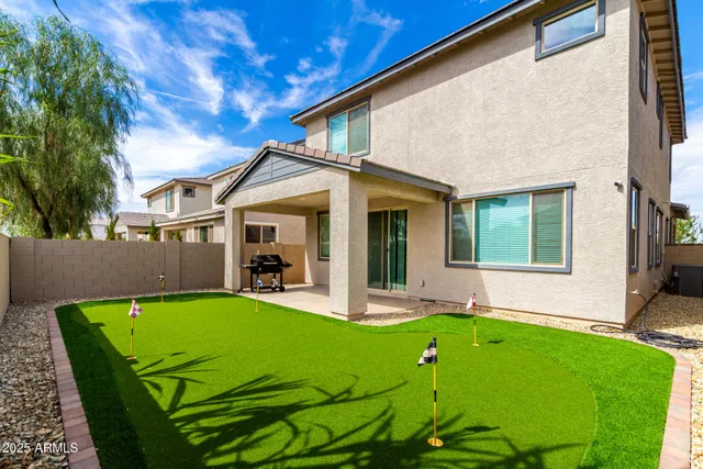 a view of outdoor space yard and patio