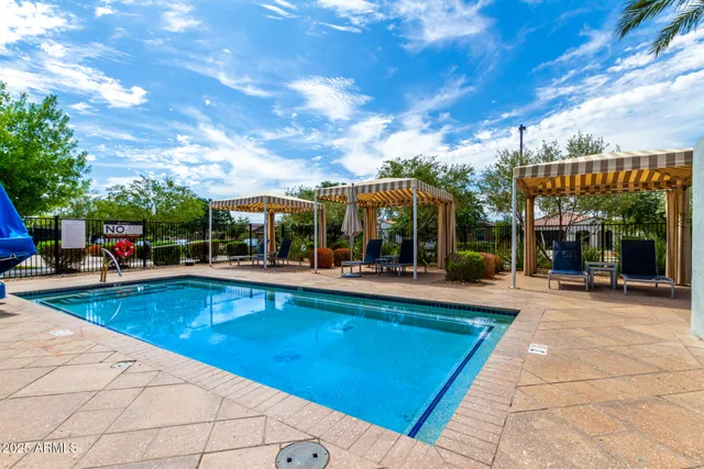 a view of a tennis court
