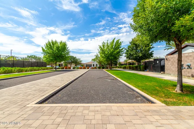 a view of a tennis court