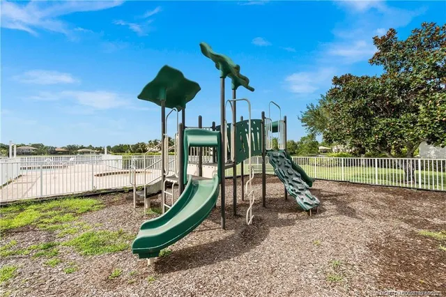 $725,000 | 1455 Southeast Conference Circle, Stuart, FL 34997