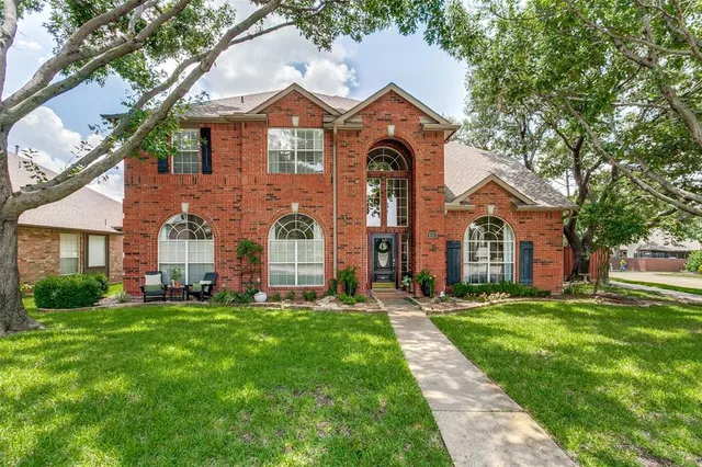 $899,000 | 637 Post Oak Drive, Coppell, TX 75019