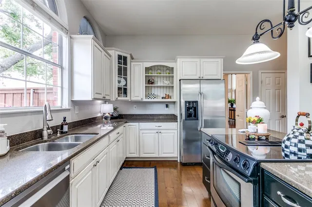 $899,000 | 637 Post Oak Drive, Coppell, TX 75019