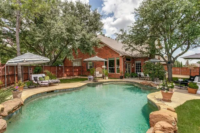 $899,000 | 637 Post Oak Drive, Coppell, TX 75019