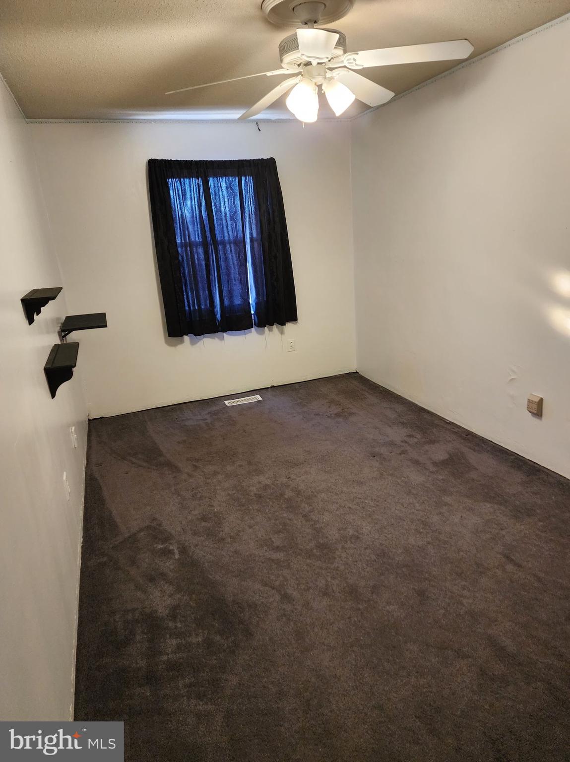 10704 Philcrest Road Philadelphia, PA 19154 - Photo 20 of 29 Gallery Image 20