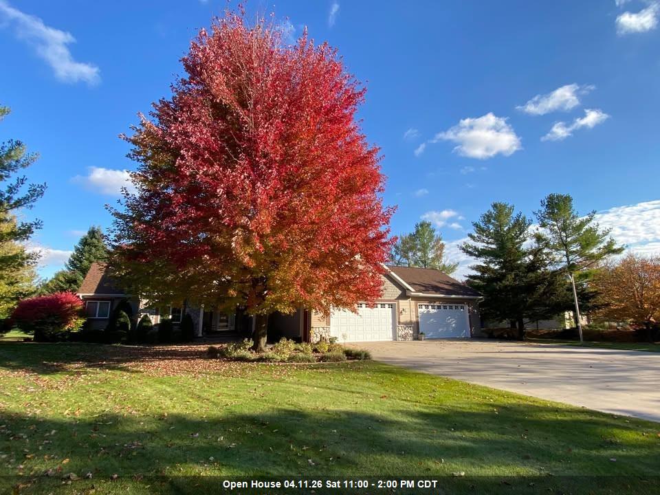 4928 North Meade Street Appleton, WI 54913 - Photo 1 of 29