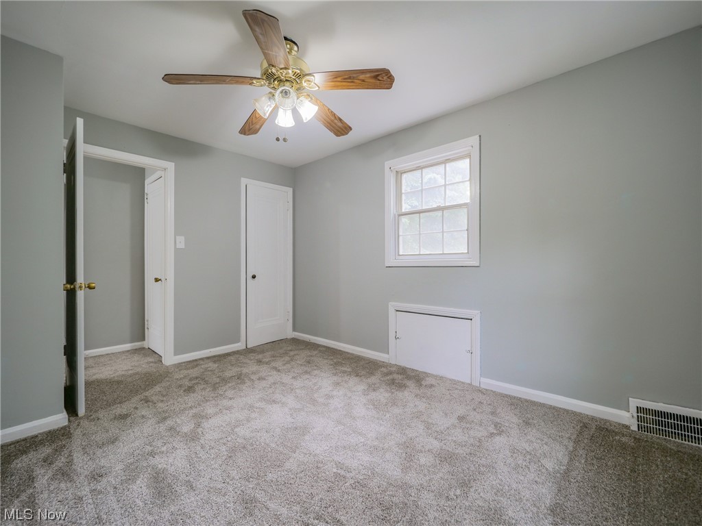 1516 Commodore Road Cleveland, OH 44124 - Photo 22 of 30