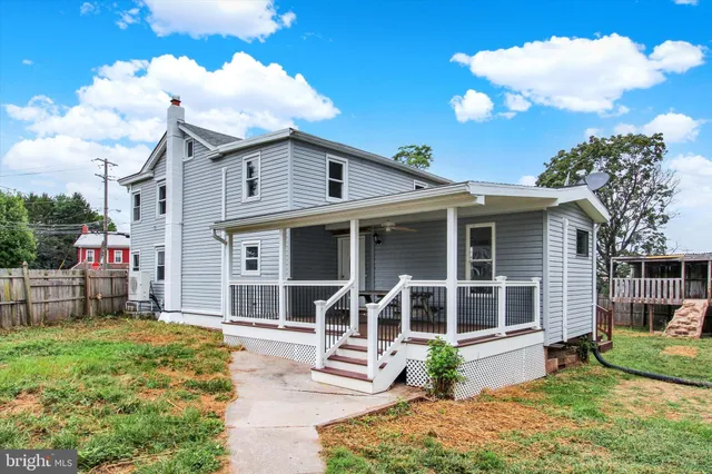 front view of house with a yard