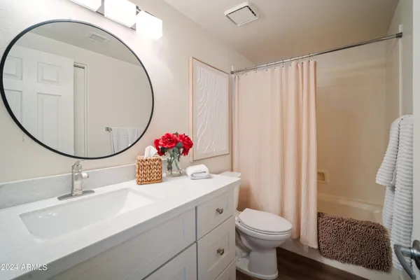 $2,800 | 37222 North Tom Darlington Drive, Unit 18, Carefree, AZ 85377