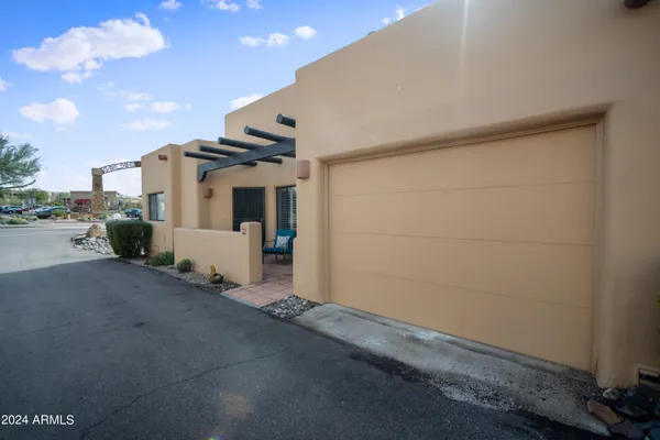 $2,800 | 37222 North Tom Darlington Drive, Unit 18, Carefree, AZ 85377