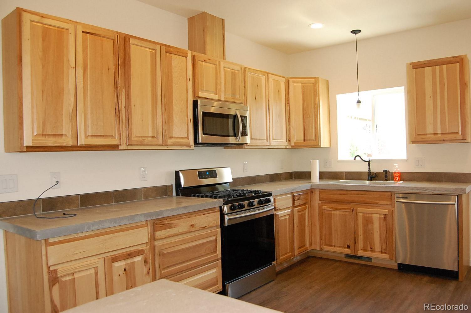 349 Lake View Road Hayden, CO 81639 - Photo 3 of 5