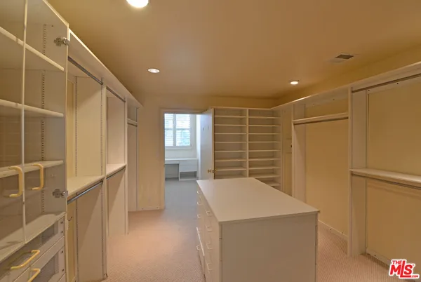 $39,500 | 321 Dalehurst Avenue, Los Angeles, CA 90024