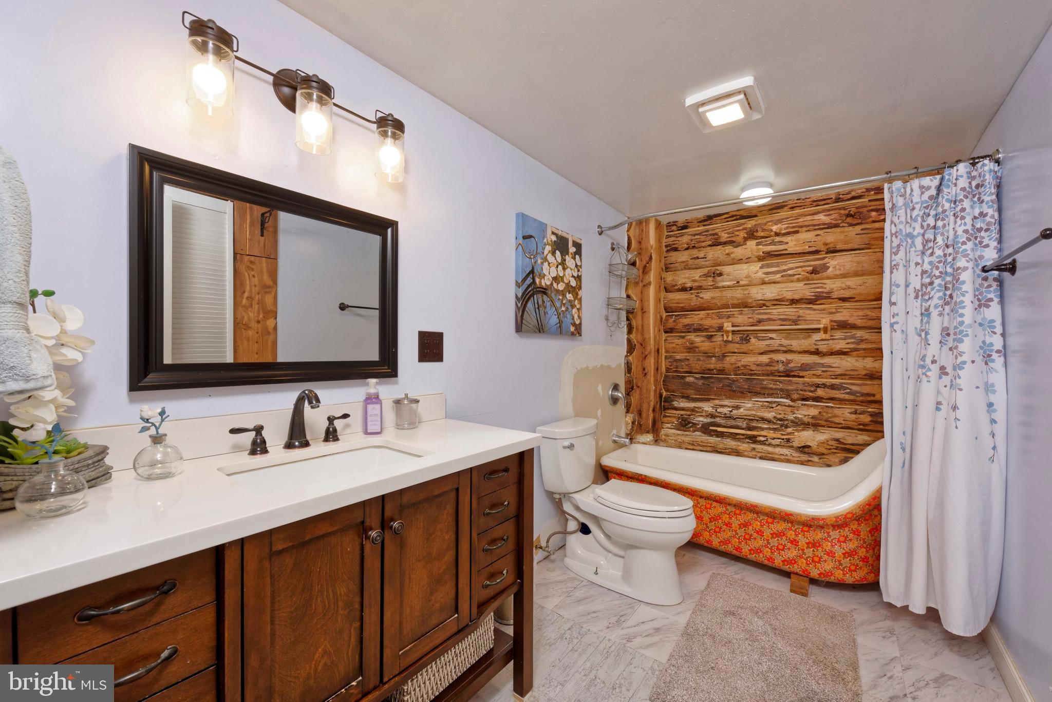 4392 Carrington Road Markham, VA 22643 - Photo 48 of 59 Full bath on the main floor