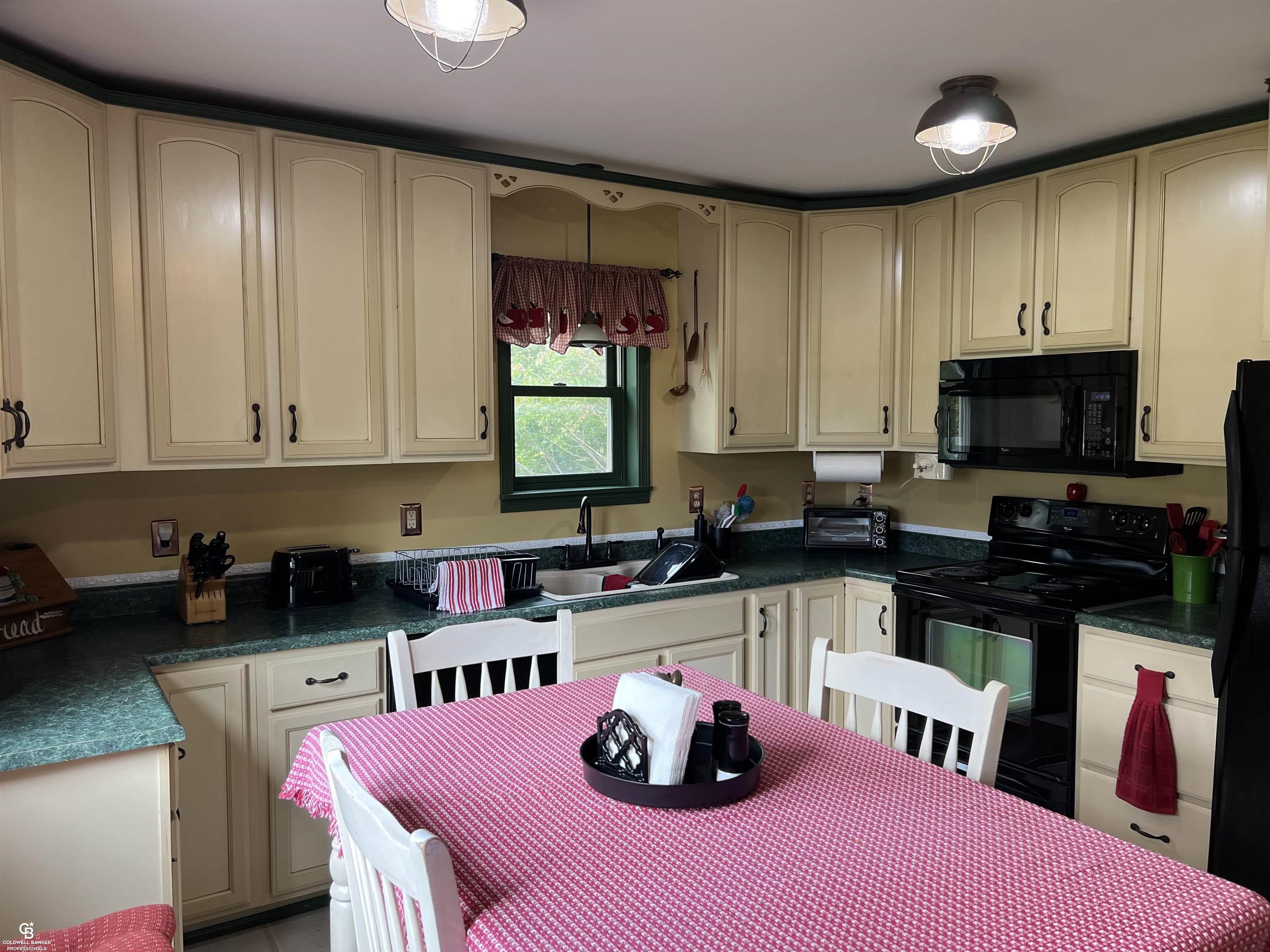 8902 Imlay City Road Avoca, MI 48006 - Photo 26 of 71