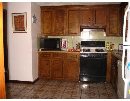 18 Ferncroft Road Tewksbury, MA 01876 - Photo 4 of 8 Gallery Image 4