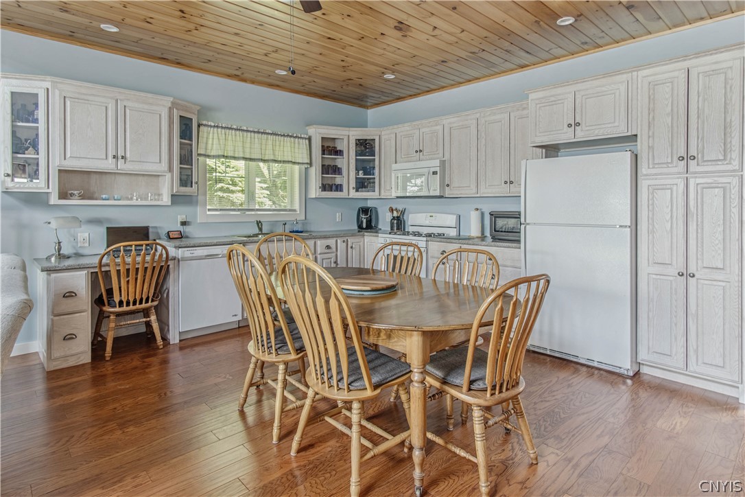 25401 Indian Point Road Chaumont, NY 13622 - Photo 12 of 40