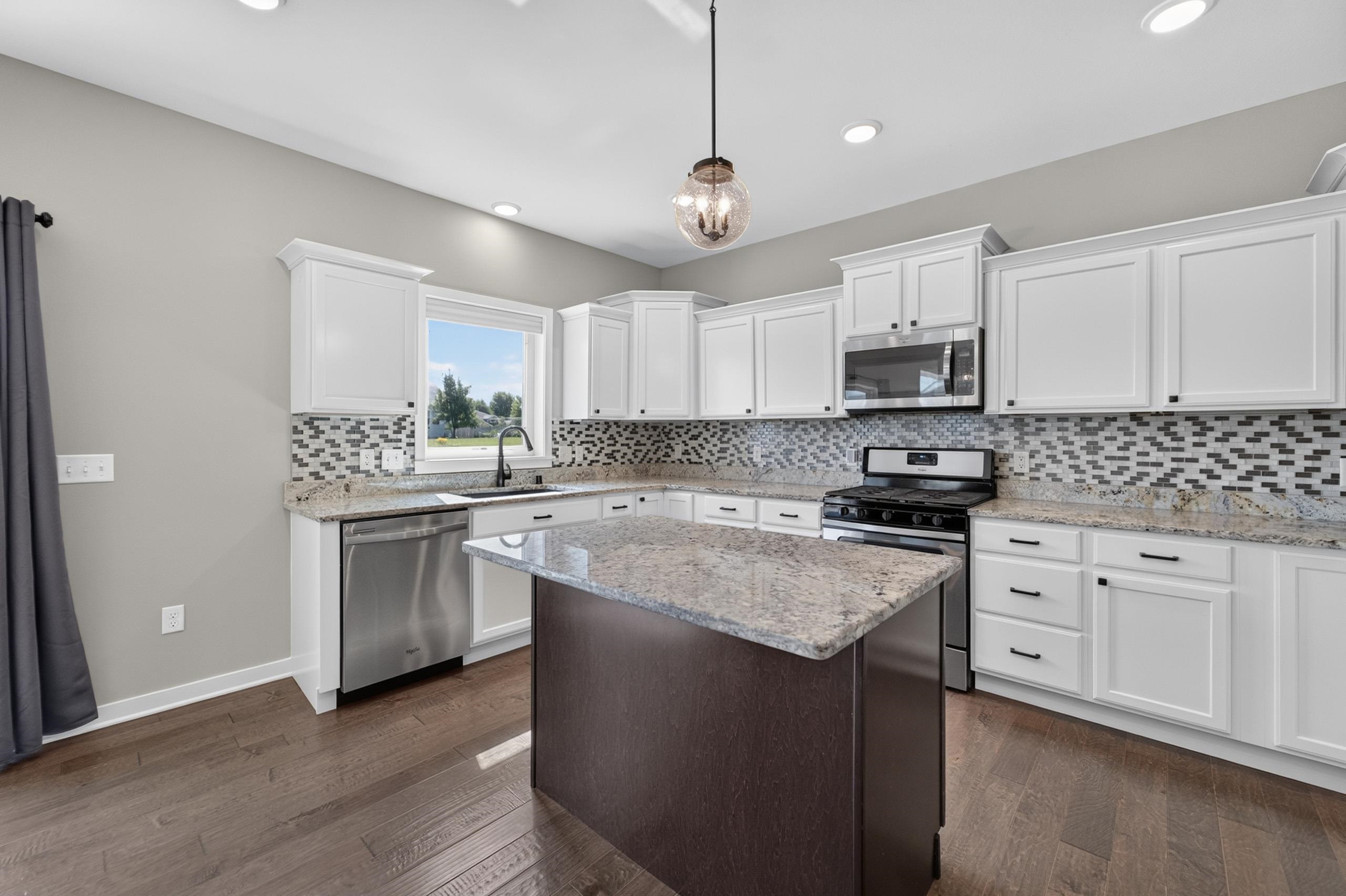 299 Hallmark Way Sun Prairie, WI 53590 - Photo 12 of 35