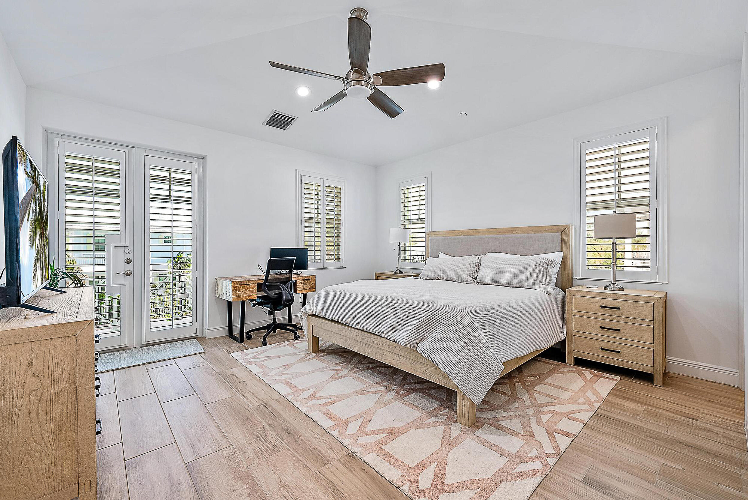 411 Inlet Waters Circle Jupiter, FL 33477 - Photo 15 of 33 Primary Suite