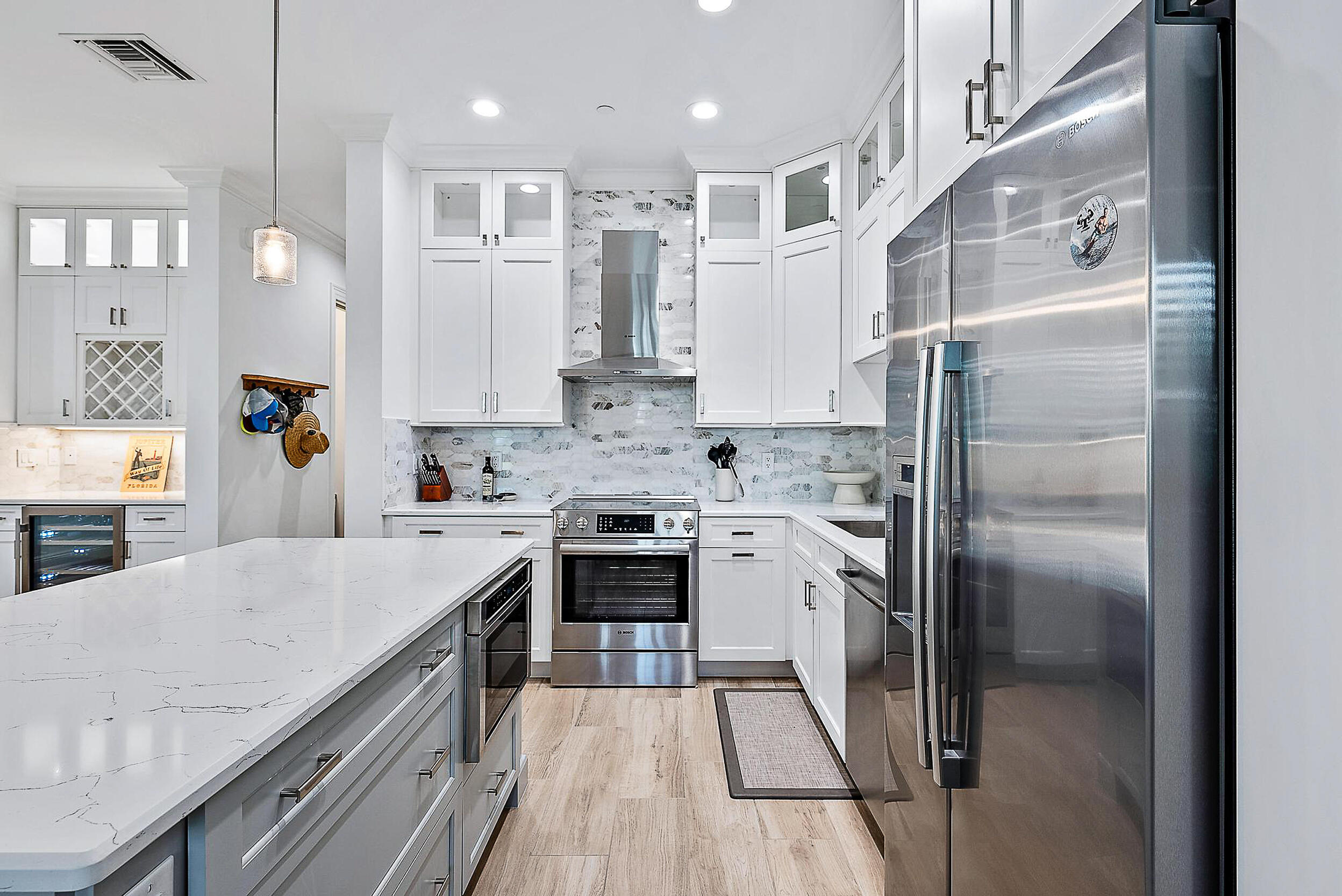 411 Inlet Waters Circle Jupiter, FL 33477 - Photo 9 of 33 Kitchen
