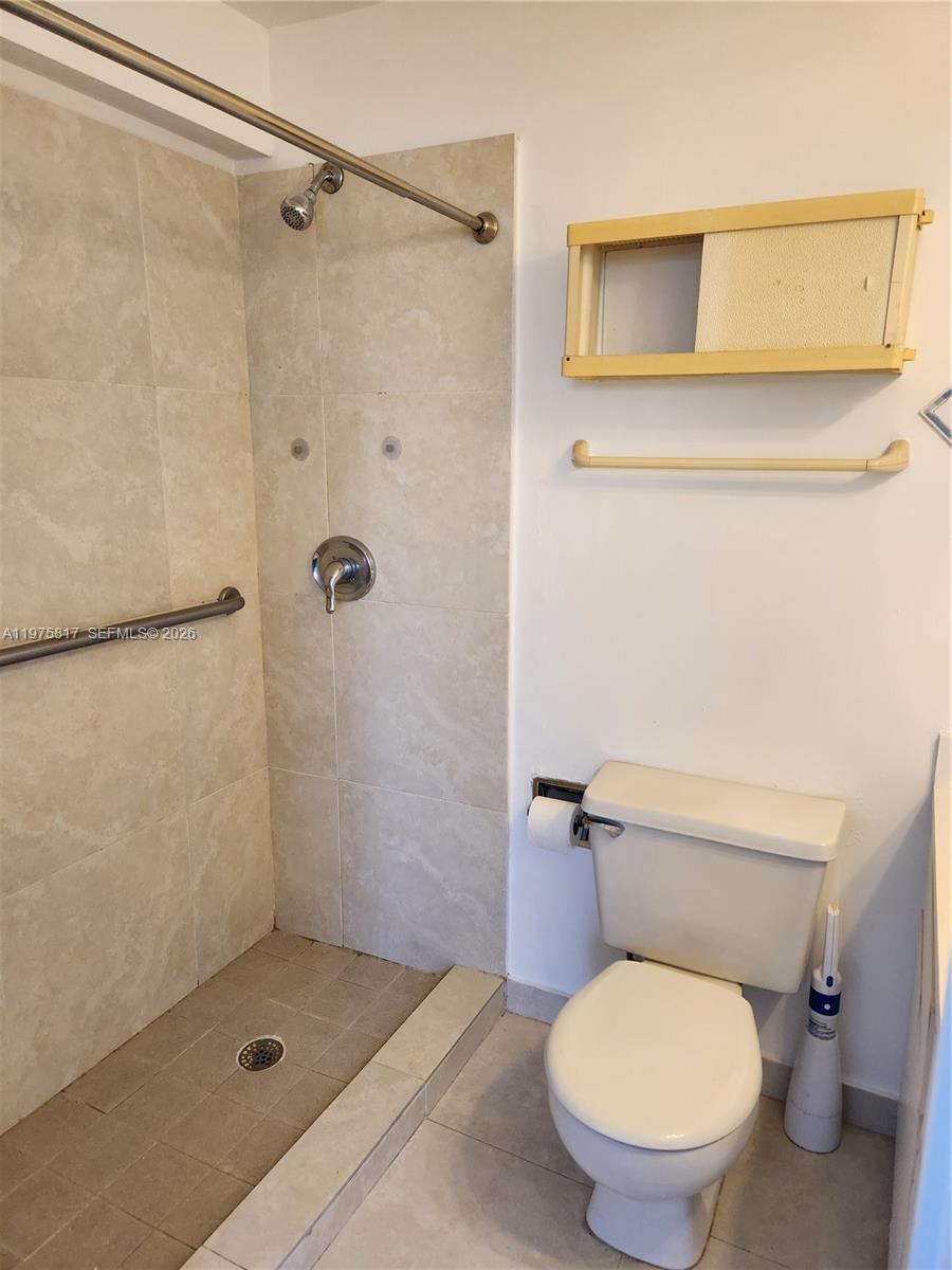 777 Southwest 9th Avenue, Unit 301 Miami, FL 33130 - Photo 11 of 14