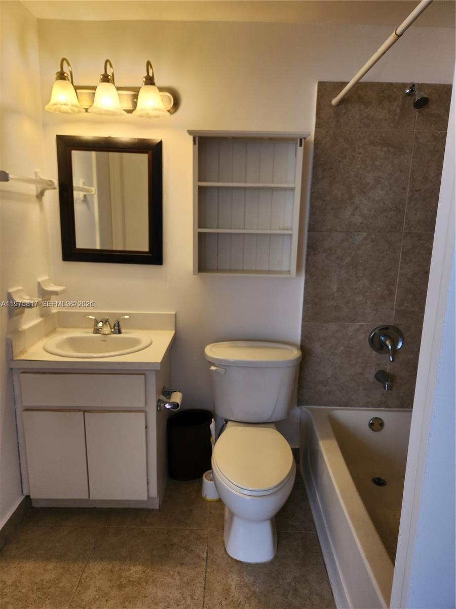 777 Southwest 9th Avenue, Unit 301 Miami, FL 33130 - Photo 6 of 14
