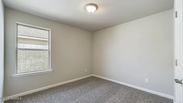 $228,500 | 163 Cottage Cove Drive, Maurice, LA 70555