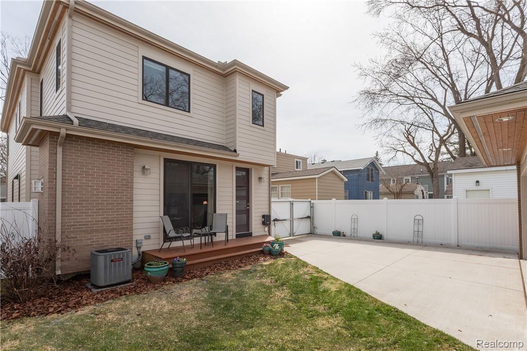 1335 Ruffner Avenue Birmingham, MI 48009 - Photo 36 of 38 ruffner1.jpg