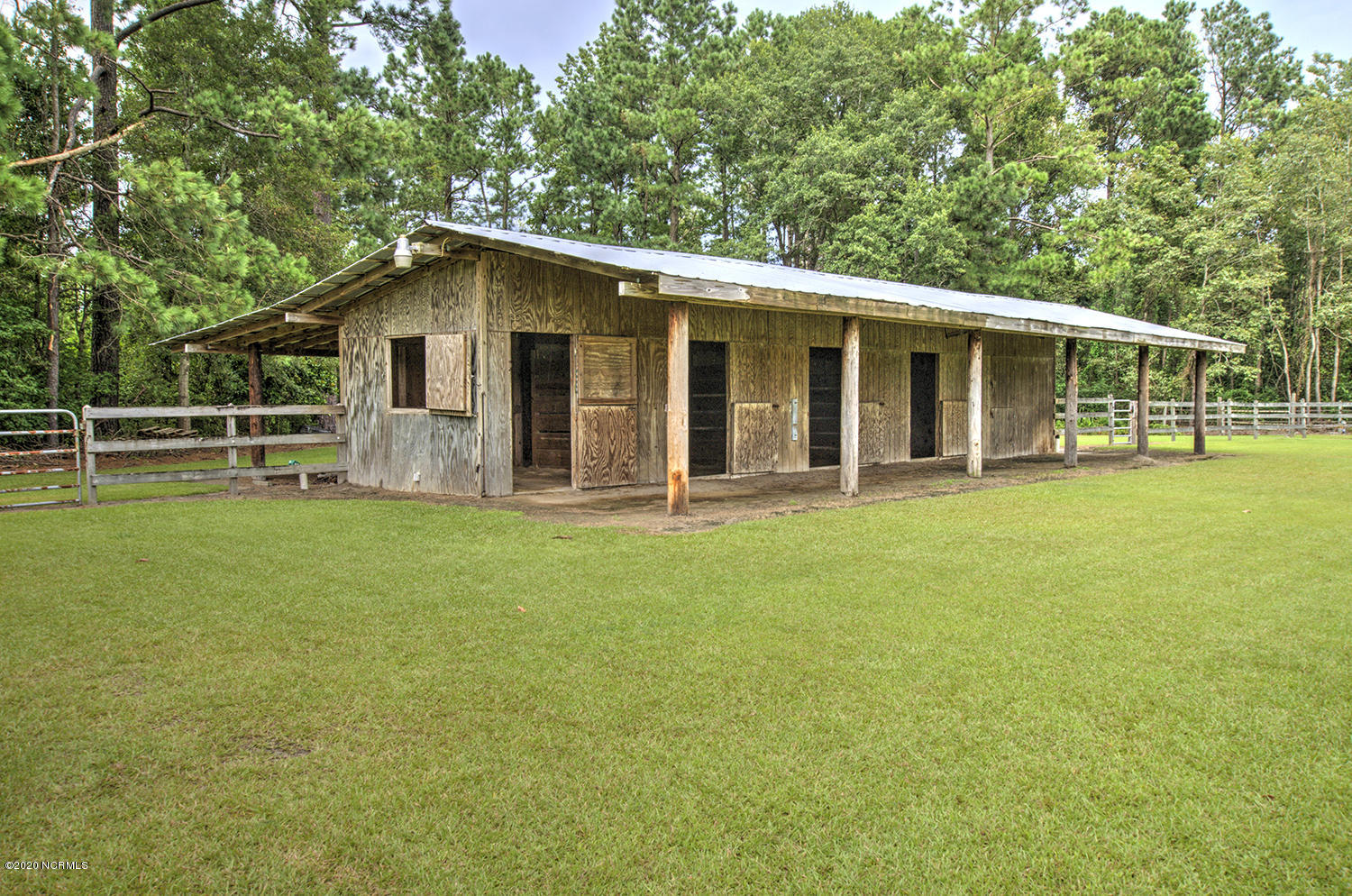 135 Lewis Farm Road New Bern, NC 28560 - Photo 34 of 40 LewisDSC_5463