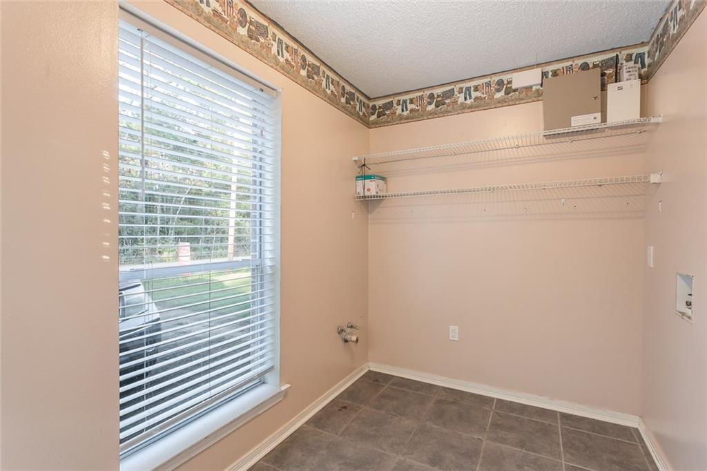 1522 Lotus Road Mandeville, LA 70448 - Photo 9 of 19 Gallery Image 9