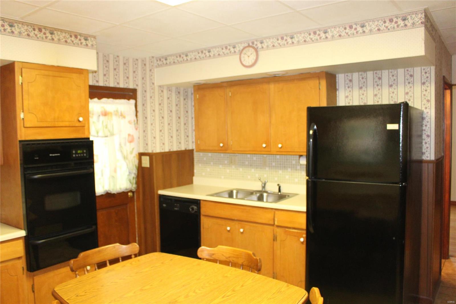 1229 State Street Alton, IL 62002 - Photo 14 of 53