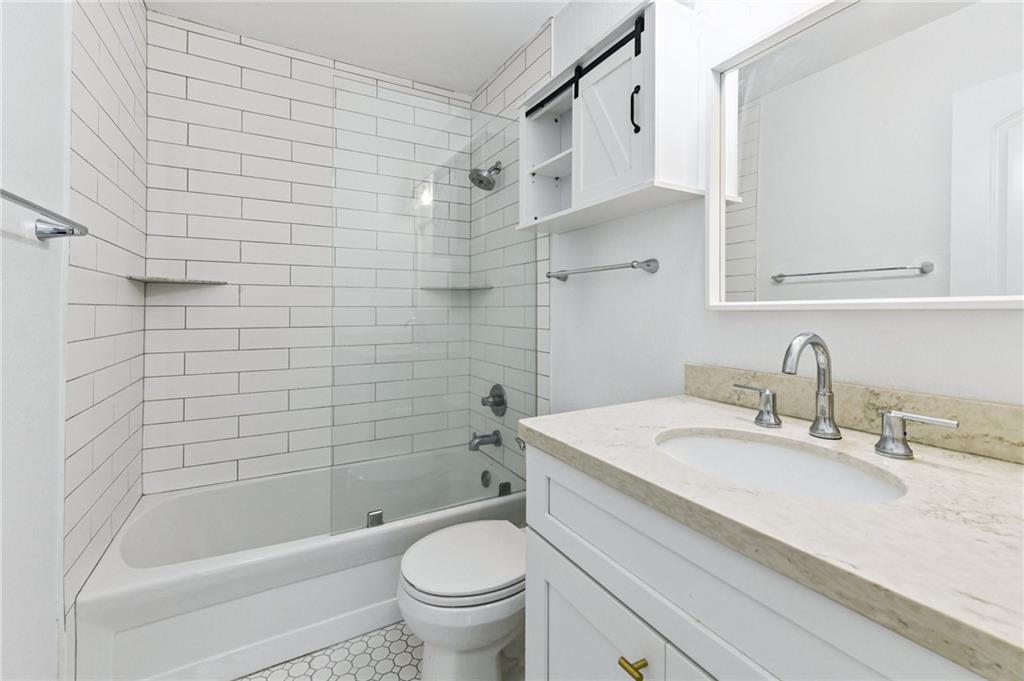 1532 St Andrew Street, Unit 307 New Orleans, LA 70130 - Photo 10 of 13