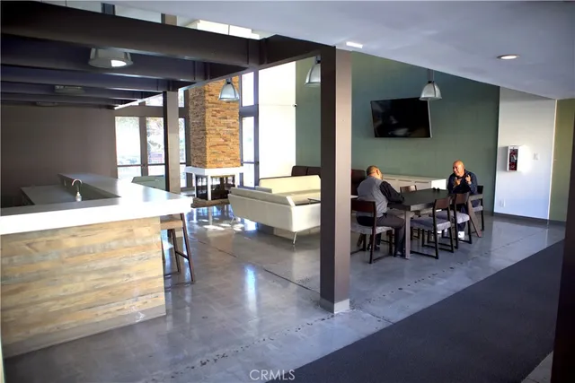 $295,000 | 5585 Pacific Coast Highway, Long Beach, CA 90804