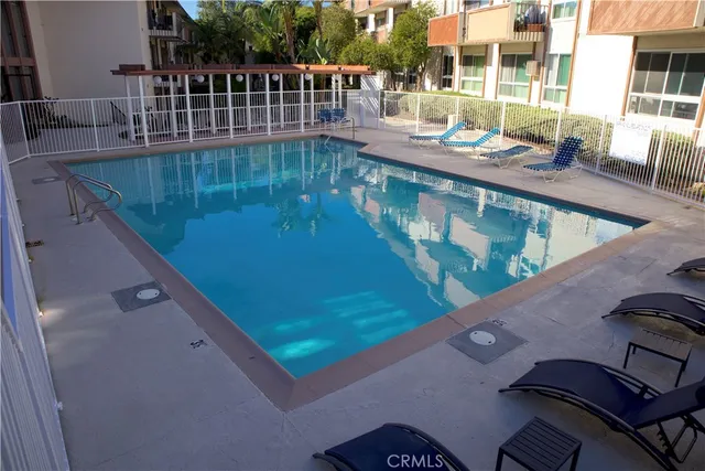 $295,000 | 5585 Pacific Coast Highway, Long Beach, CA 90804